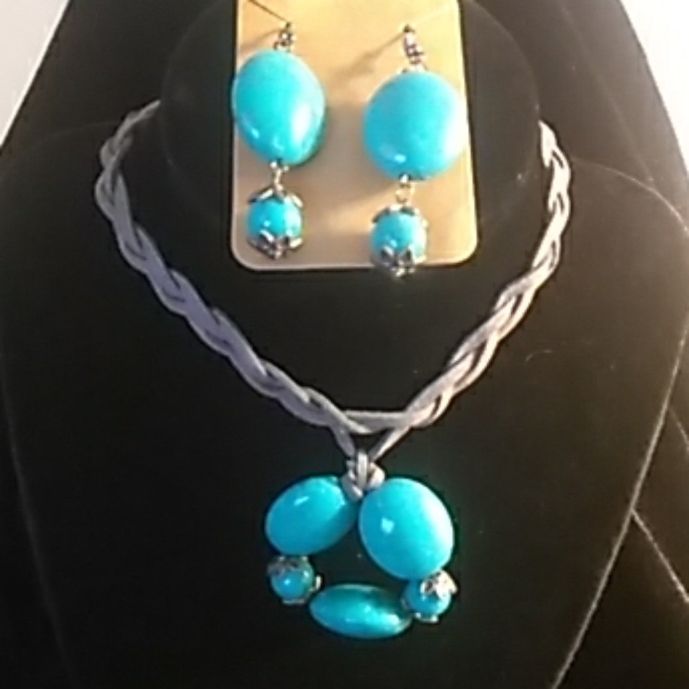 Choker and earring set
